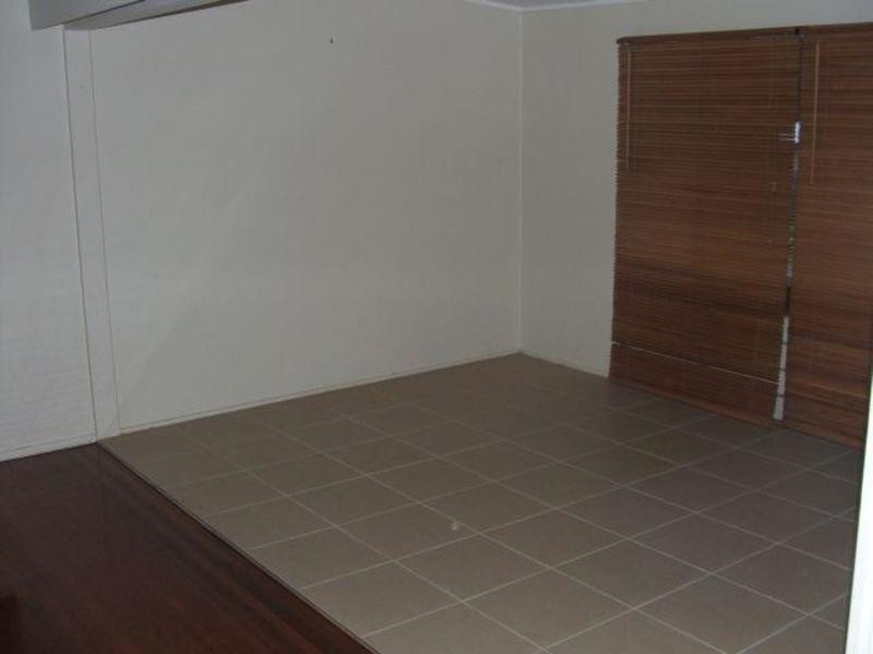 * Bundock Street, Belgian Gardens QLD 4810