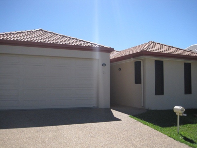 21 Sheerwater Parade, Douglas QLD 4814