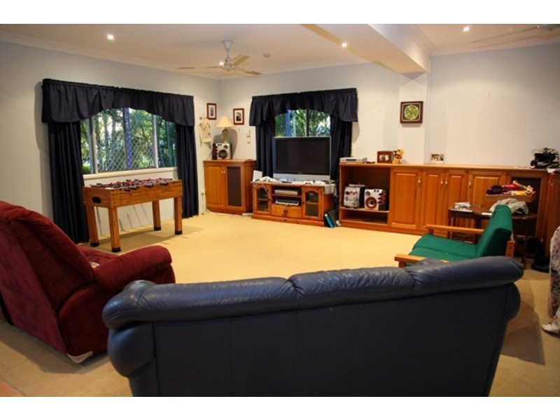 128 Queens Road, Hermit Park QLD 4812