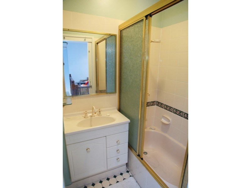 128 Queens Road, Hermit Park QLD 4812