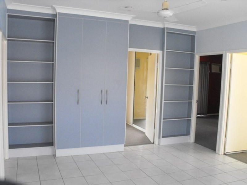 128 Queens Road, Hermit Park QLD 4812