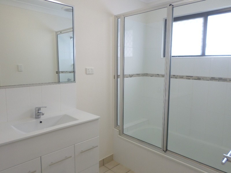 * Garrison Court, Mount Louisa QLD 4814