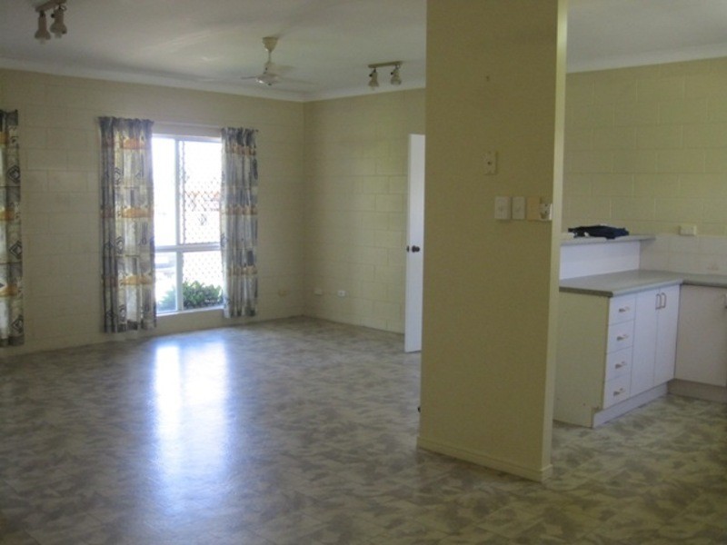 64 Glenrock Drive, Rasmussen QLD 4815