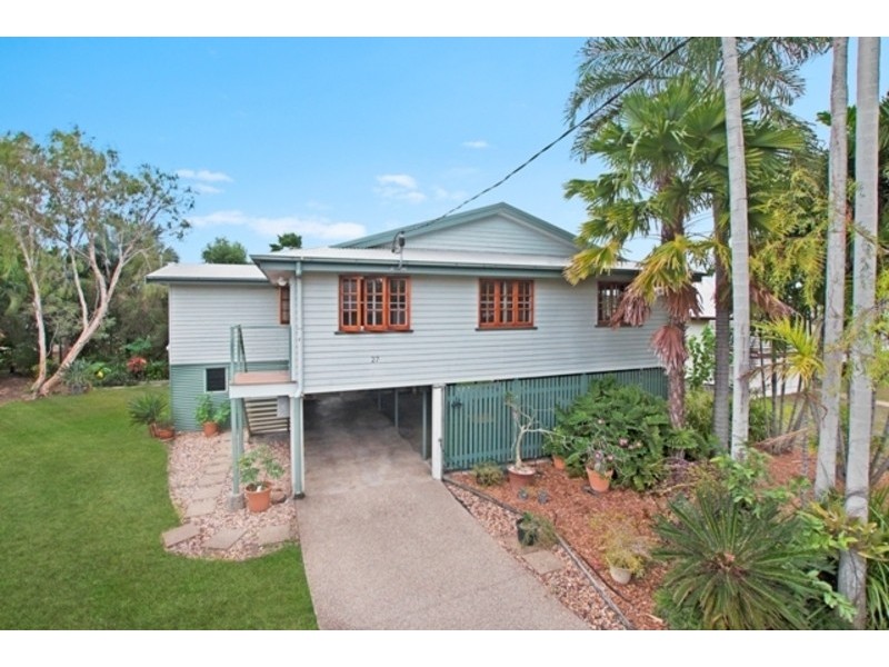 27 Halstead Street, Gulliver QLD 4812