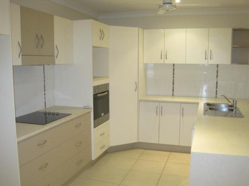 ** Mannikin Way, Bohle Plains QLD 4817