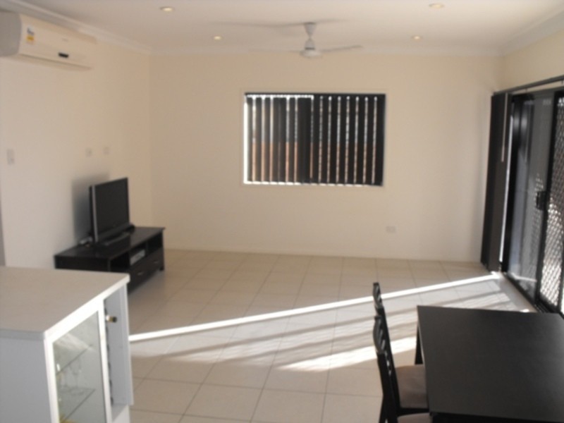 * Shoalhaven Circuit, Bohle Plains QLD 4817