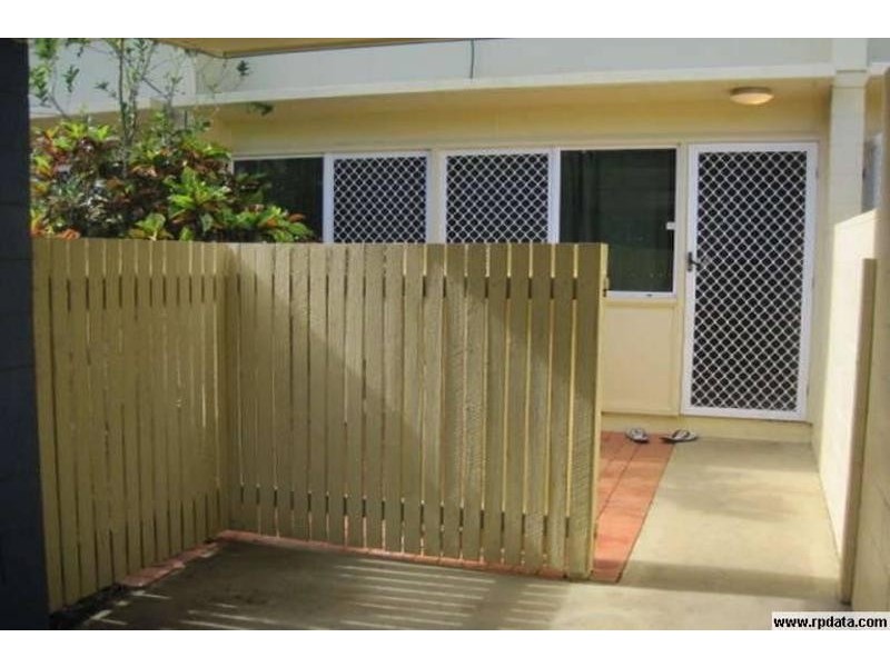 * Harold Street, West End QLD 4810