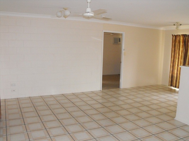 * Gouldian Ave, Condon QLD 4815