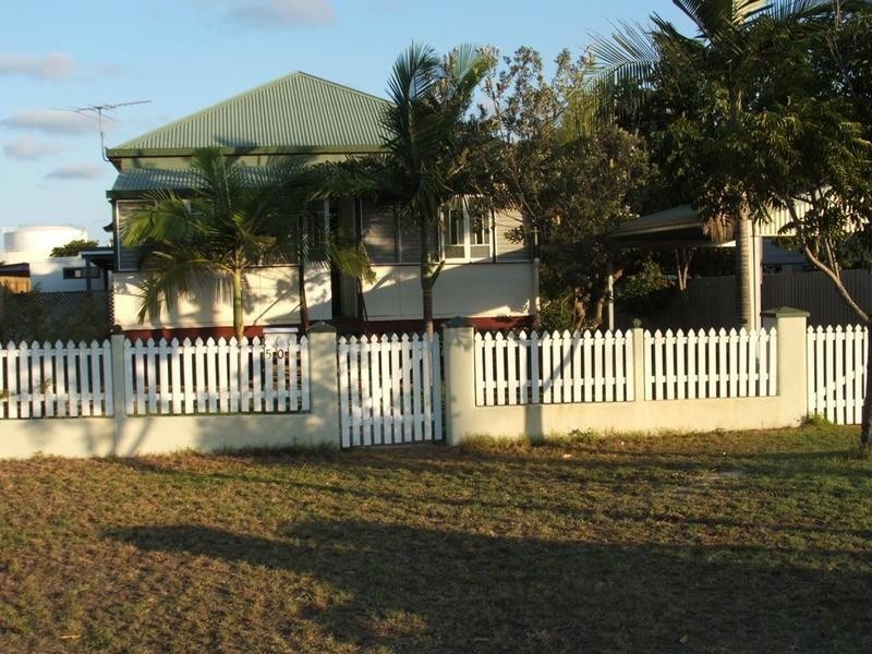 50 Macrossan Street, South Townsville QLD 4810