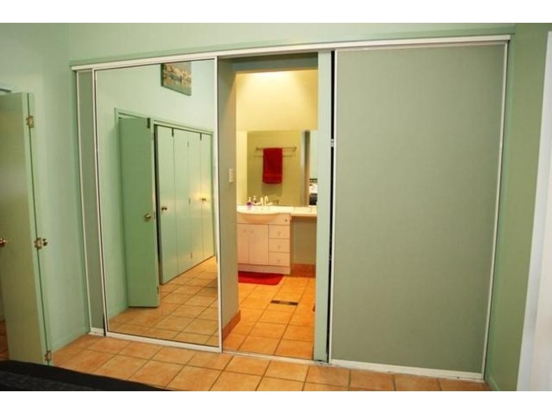 *  Eureka Crescent, Kirwan QLD 4817