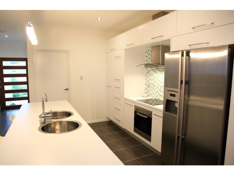 13 Rattray Street, Bushland Beach QLD 4818