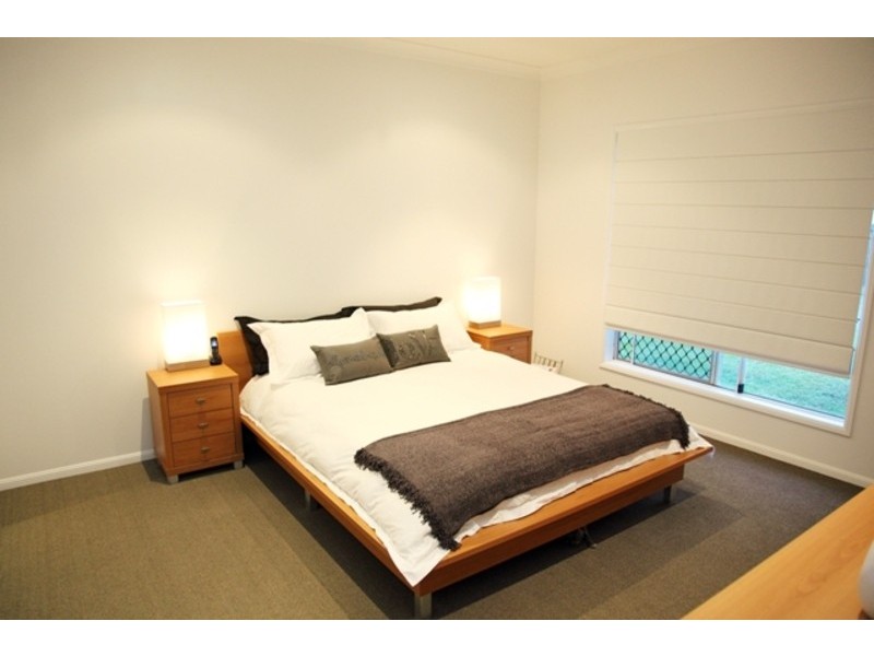 13 Rattray Street, Bushland Beach QLD 4818