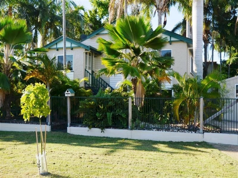 3 John Street, West End QLD 4810