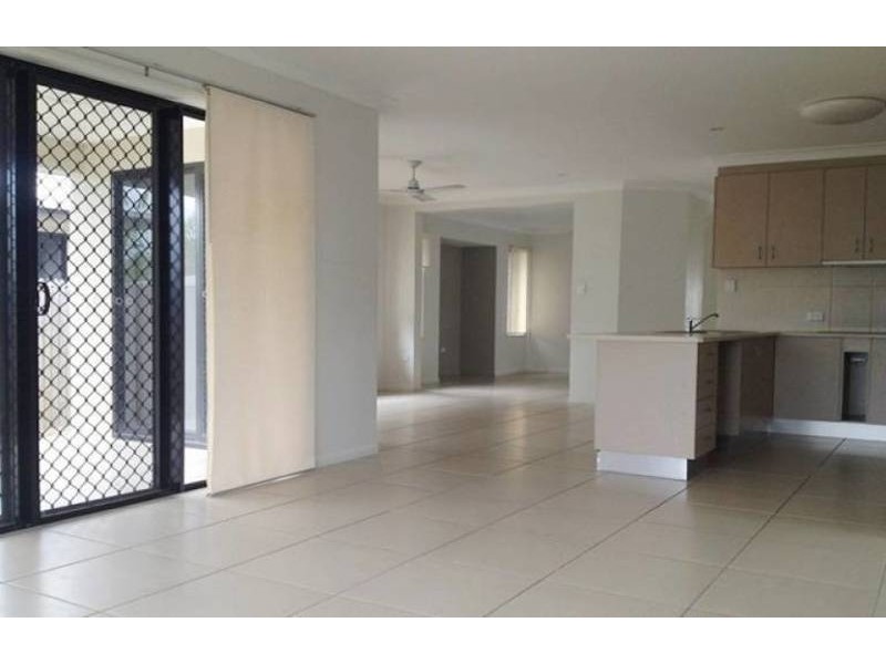 12 Skylark Place, Kelso QLD 4815