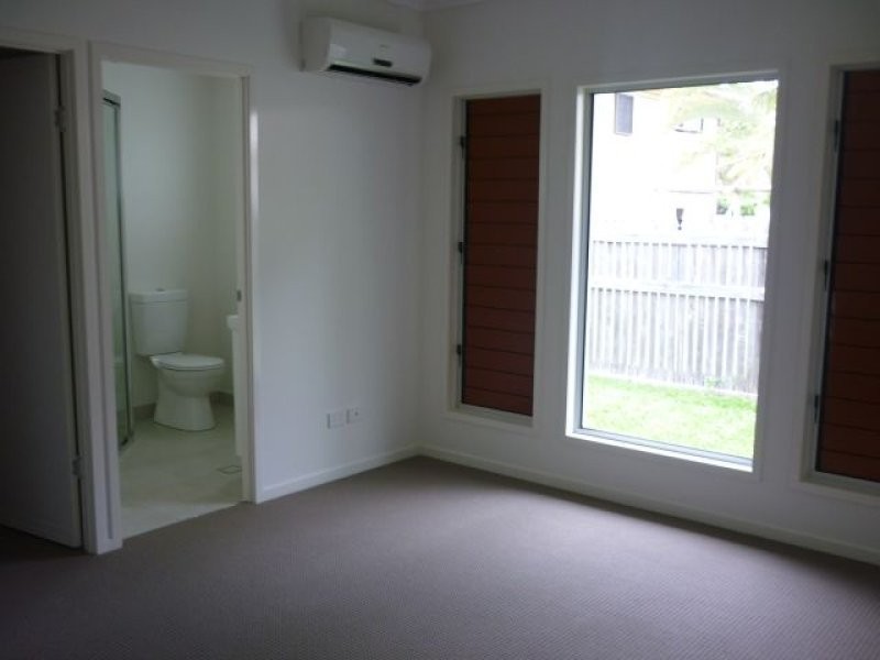* Mooney Street, Gulliver QLD 4812