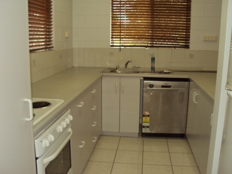 1/70 Queens Road, Hermit Park QLD 4812