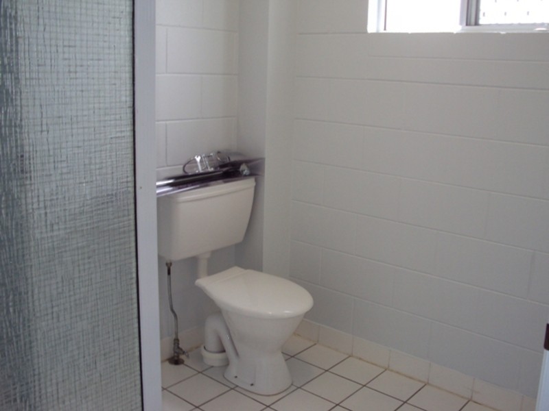 1/70 Queens Road, Hermit Park QLD 4812