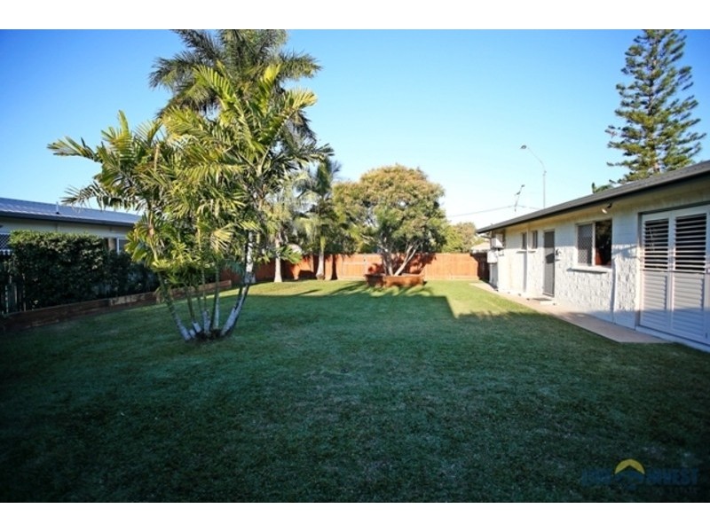 * Redwood Avenue, Kirwan QLD 4817