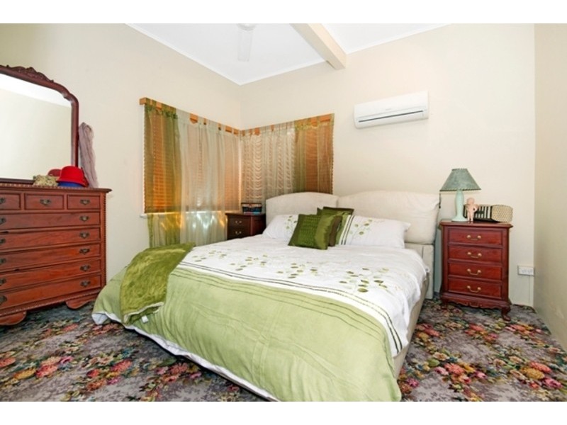 4 Gladstone Street, Pimlico QLD 4812