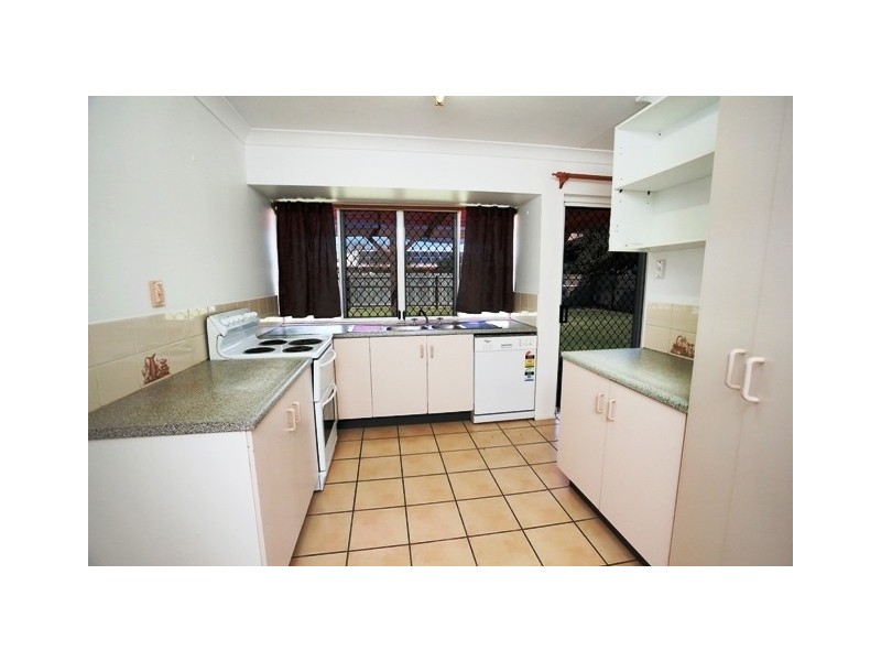 ** Amber Avenue, Rasmussen QLD 4815
