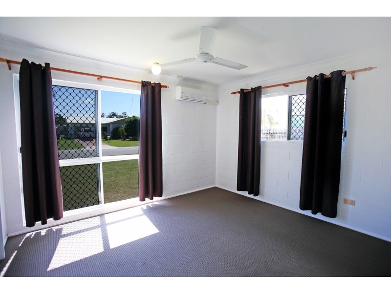 ** Amber Avenue, Rasmussen QLD 4815