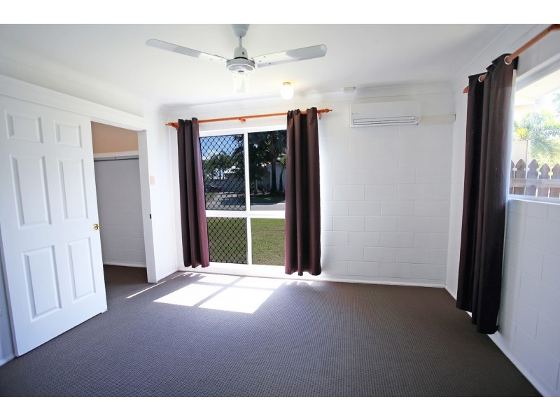 ** Amber Avenue, Rasmussen QLD 4815