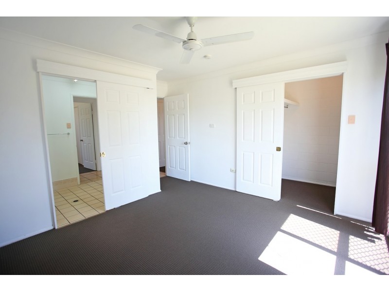 ** Amber Avenue, Rasmussen QLD 4815