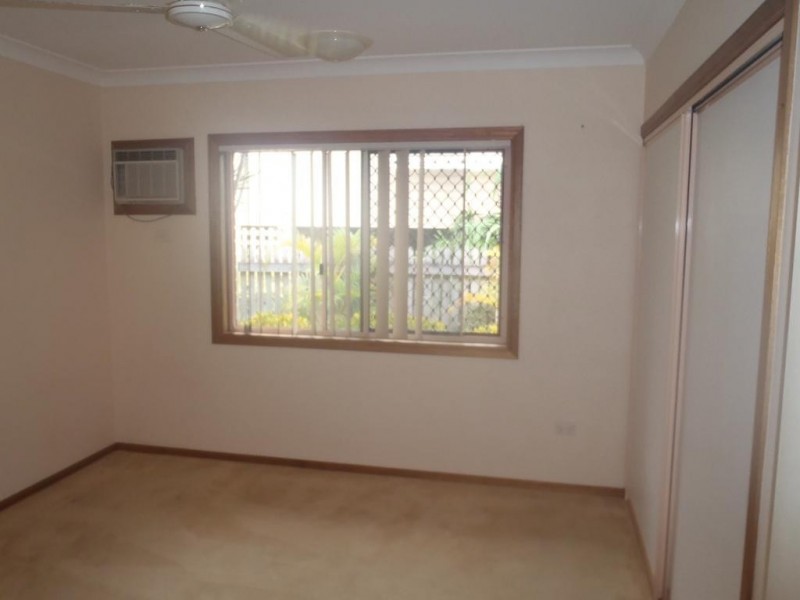** Latchford Street, Pimlico QLD 4812