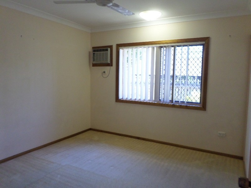 ** Latchford Street, Pimlico QLD 4812