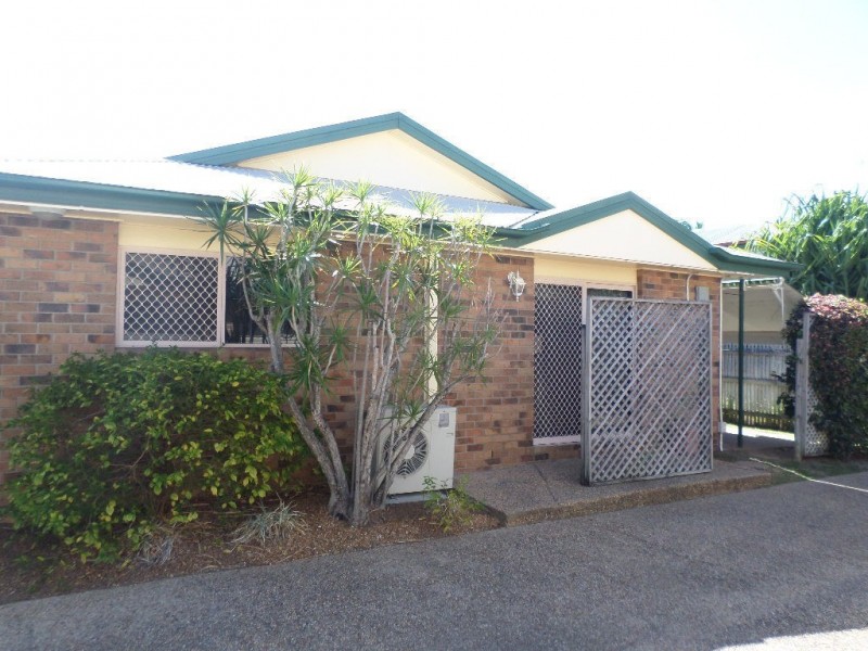 ** Latchford Street, Pimlico QLD 4812