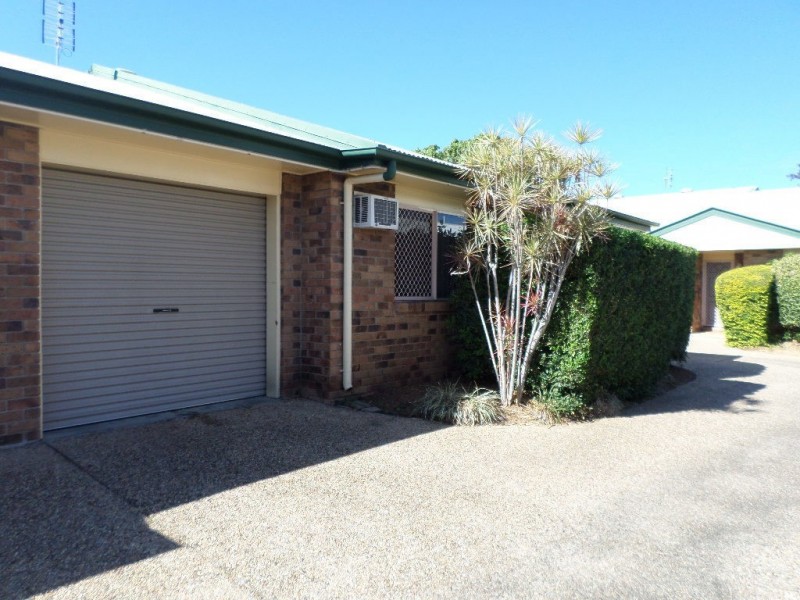 ** Latchford Street, Pimlico QLD 4812