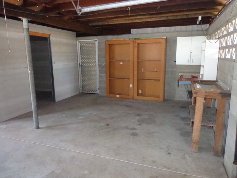 * Eklund Street, Kirwan QLD 4817