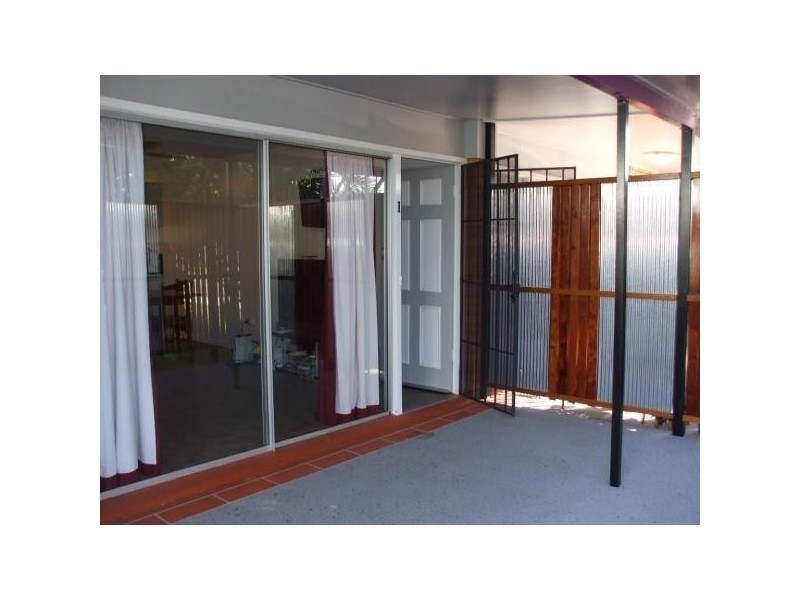 */** Carmody Street, Hermit Park QLD 4812