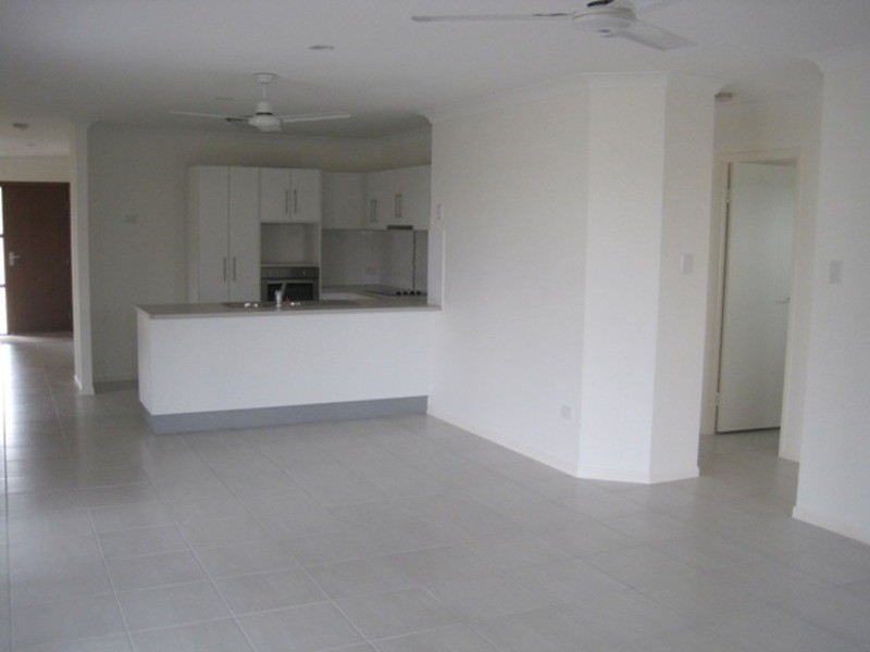 102 Summerland Drive, Deeragun QLD 4818