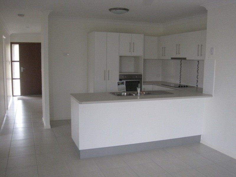 102 Summerland Drive, Deeragun QLD 4818