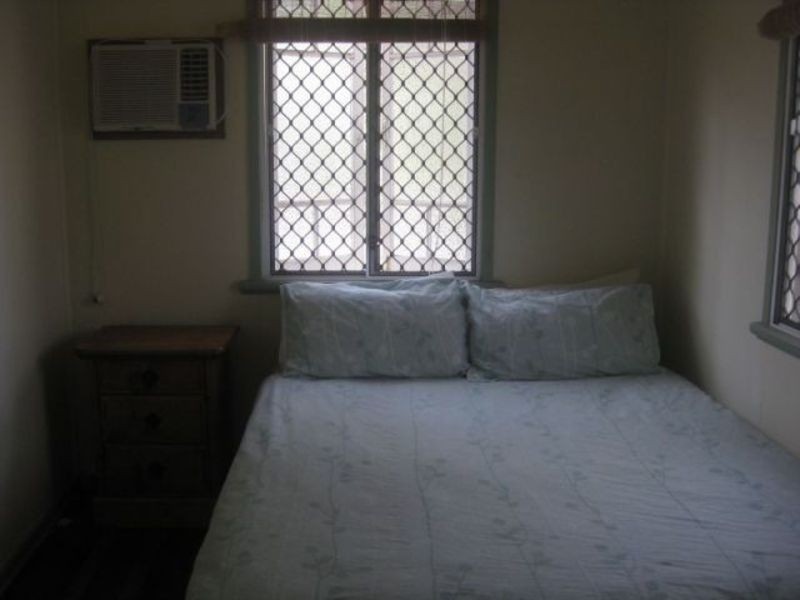 21 Ninth Avenue, Railway Estate QLD 4810