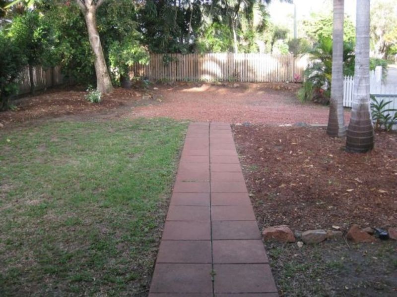 21 Ninth Avenue, Railway Estate QLD 4810