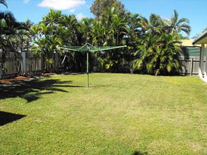 70 Hinchinbrook Drive, Kirwan QLD 4817