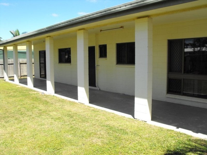 70 Hinchinbrook Drive, Kirwan QLD 4817