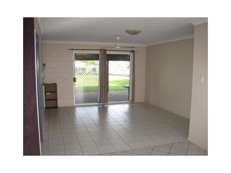 21 Spruce Street, Kirwan QLD 4817