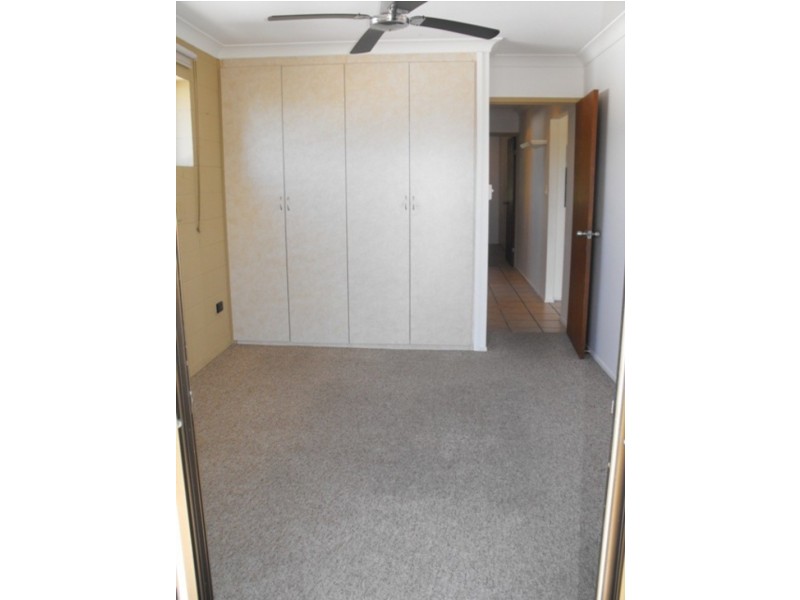 */** Warburton Street, North Ward QLD 4810