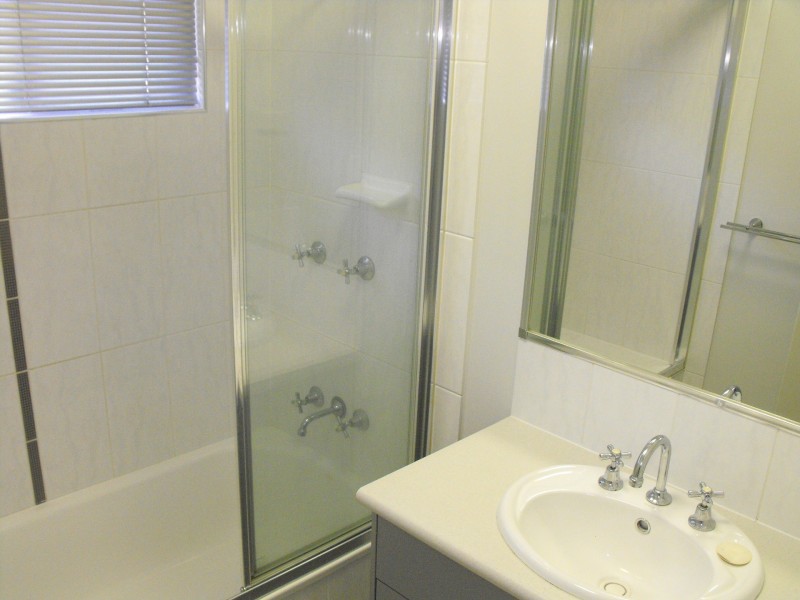 15 Firetail Pocket, Kelso QLD 4815