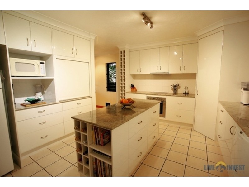 30 Marron Crescent, Mundingburra QLD 4812