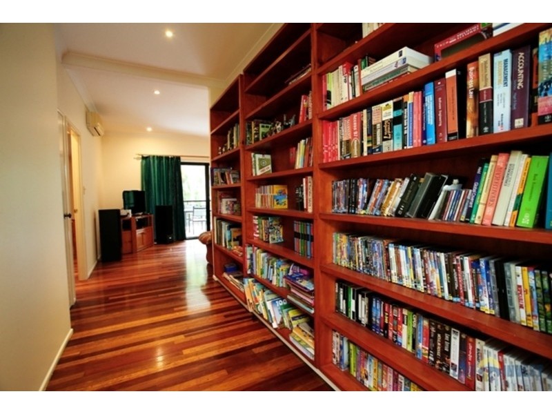 30 Marron Crescent, Mundingburra QLD 4812