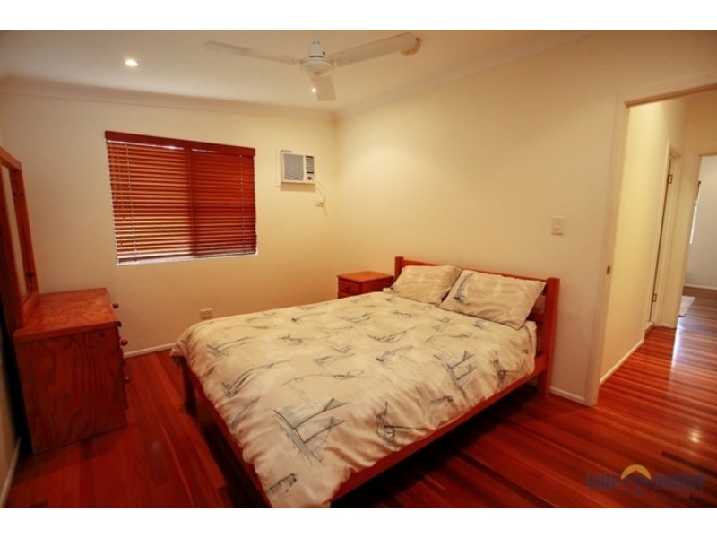 30 Marron Crescent, Mundingburra QLD 4812