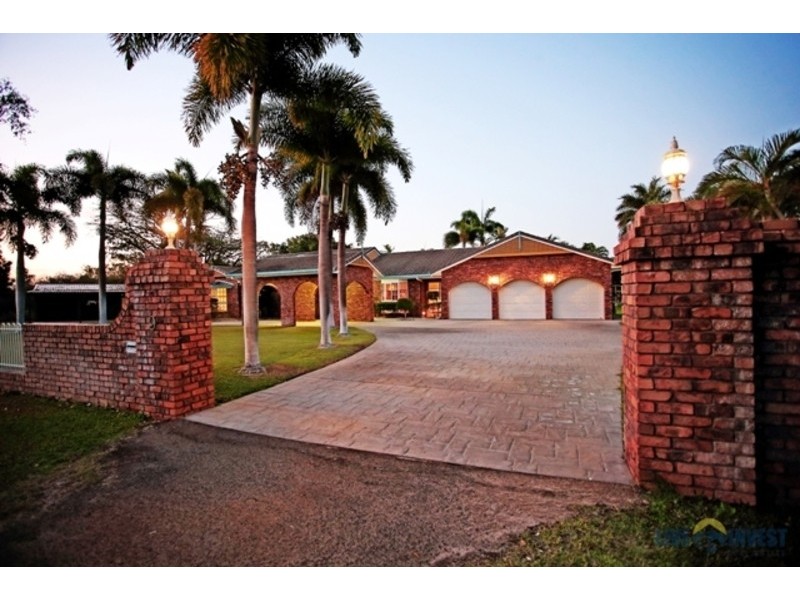 9 St Andrews Close, Kirwan QLD 4817