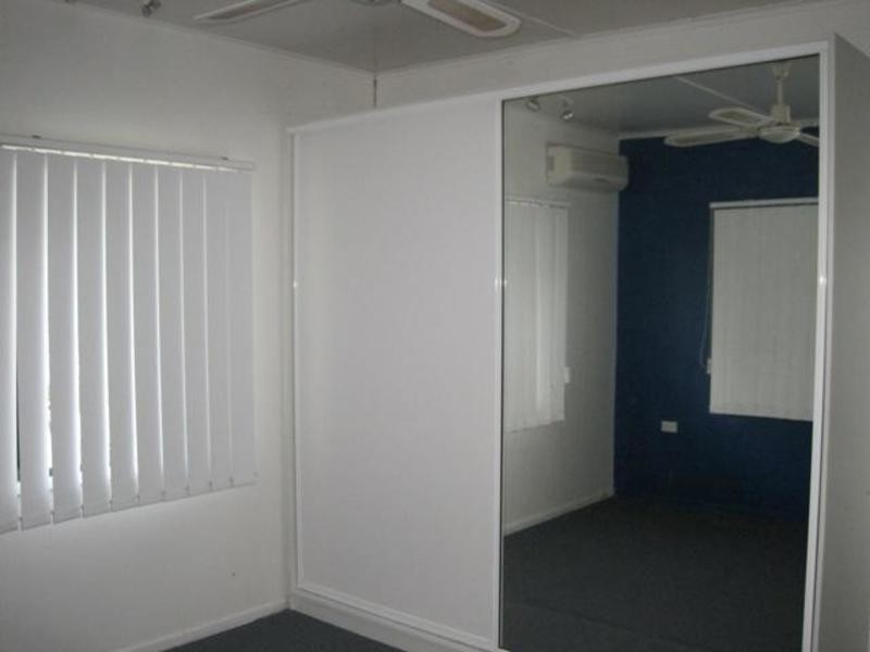 * Bristol Street, Gulliver QLD 4812