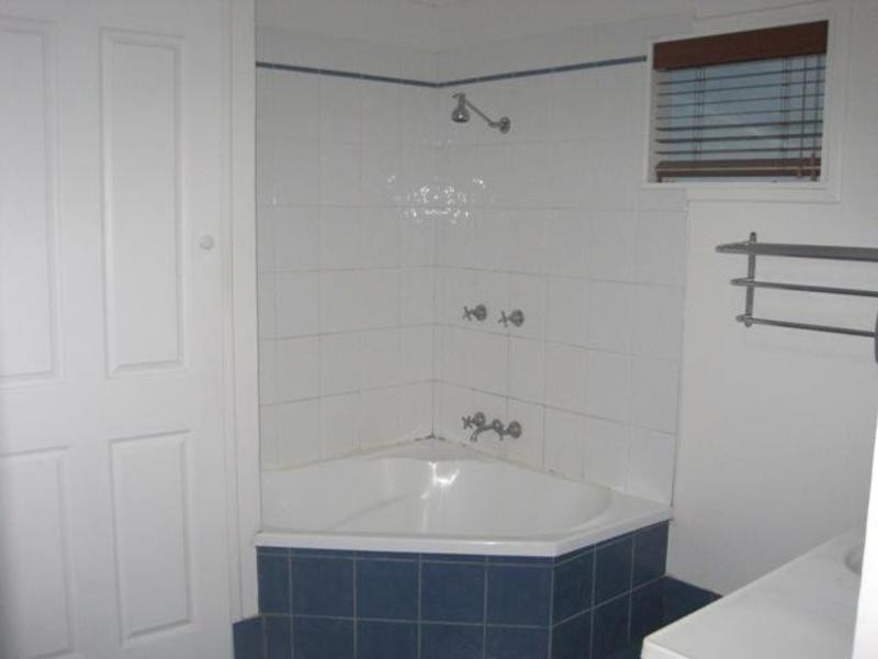 * Bristol Street, Gulliver QLD 4812