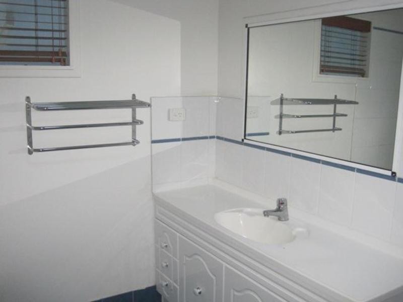 * Bristol Street, Gulliver QLD 4812