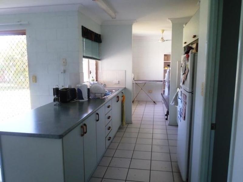 ** Templeton Crescent, Douglas QLD 4814